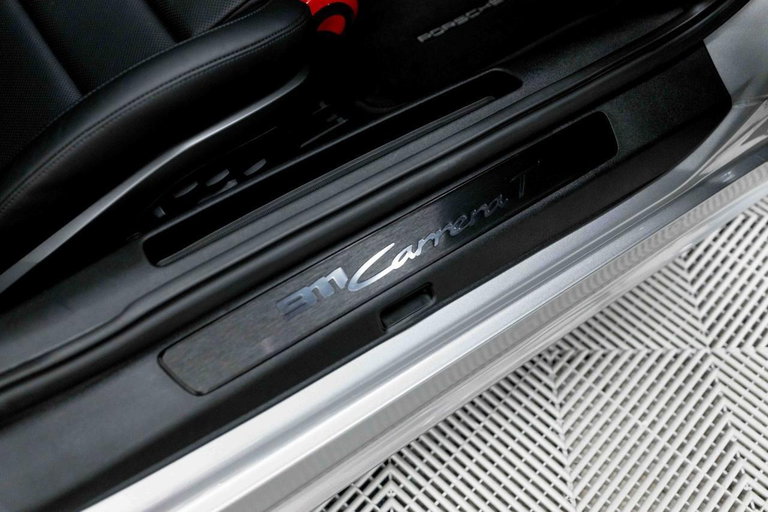 Porsche 992 Carrera T