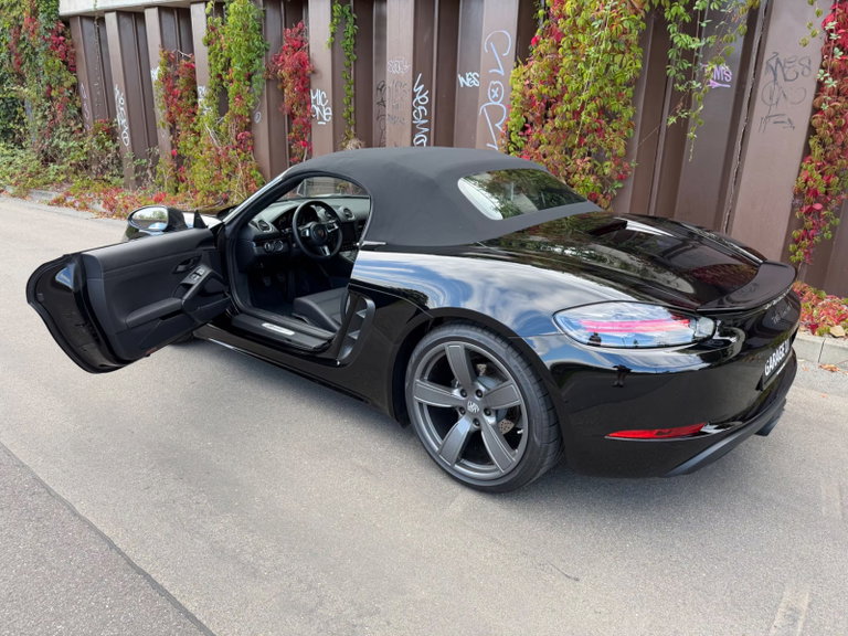 Porsche 718 Boxster T