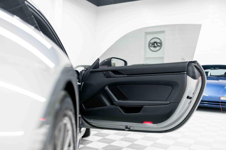 Porsche 992 Carrera T