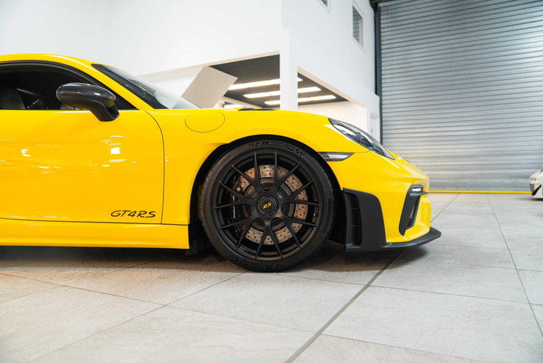Porsche 718 Cayman GT4 RS