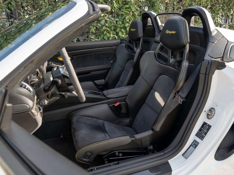 Porsche 981 Boxster Spyder