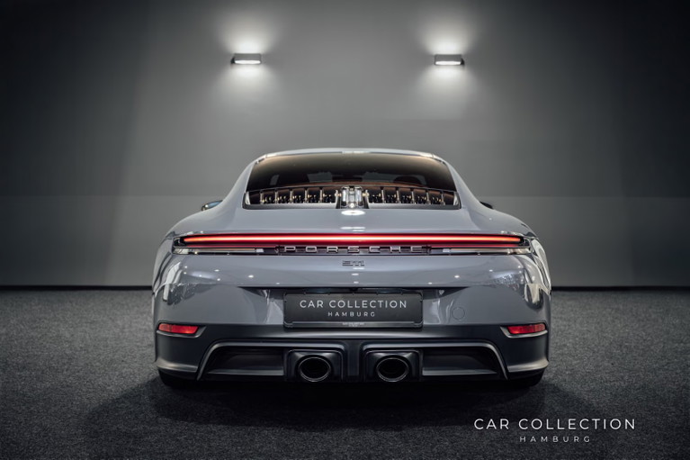 Porsche 992.2 Carrera 4 GTS
