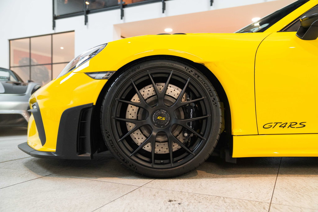 Porsche 718 Cayman GT4 RS