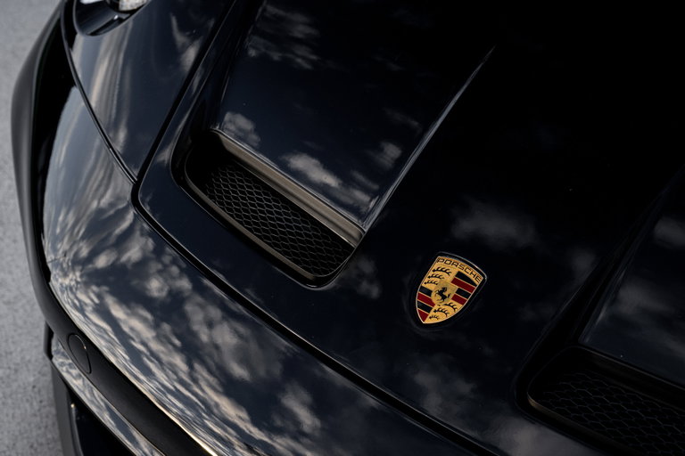 Porsche 992 GT3 Touring