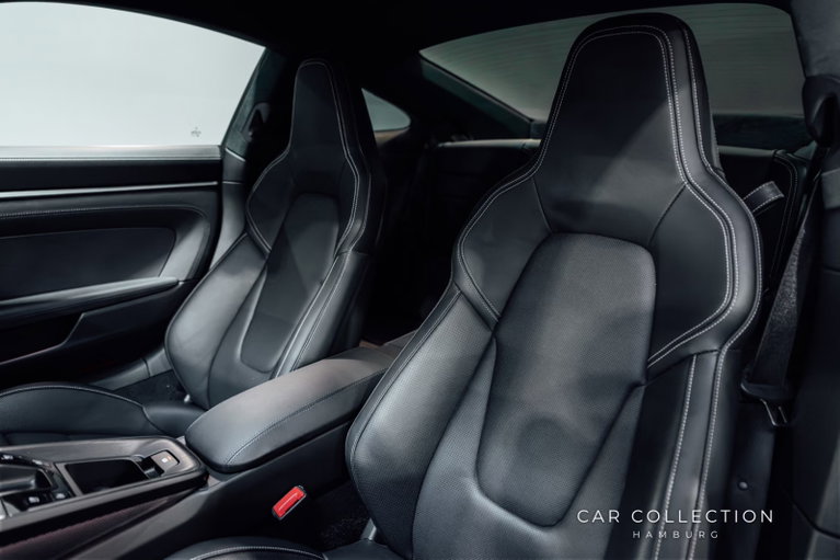 Porsche 992.2 Carrera 4 GTS