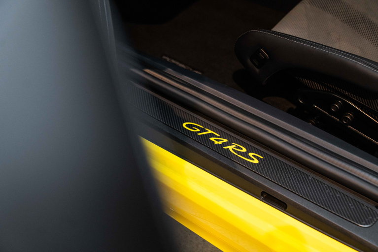 Porsche 718 Cayman GT4 RS