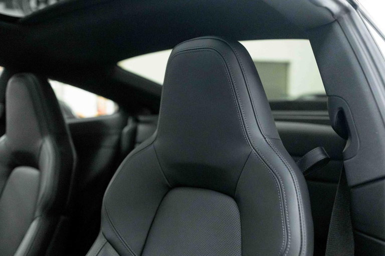 Porsche 992 Carrera T