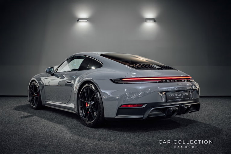 Porsche 992.2 Carrera 4 GTS