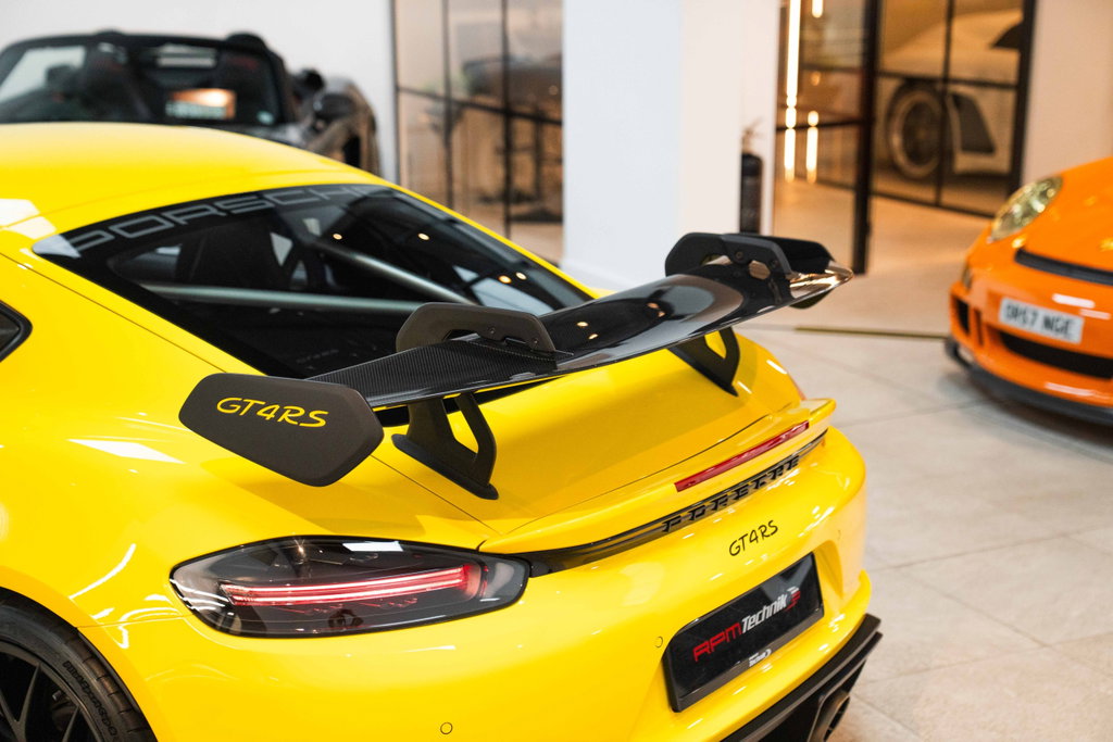 Porsche 718 Cayman GT4 RS