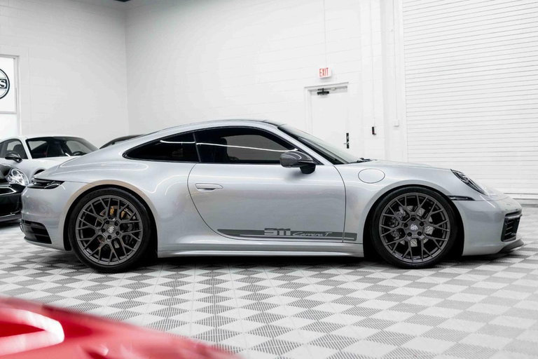Porsche 992 Carrera T