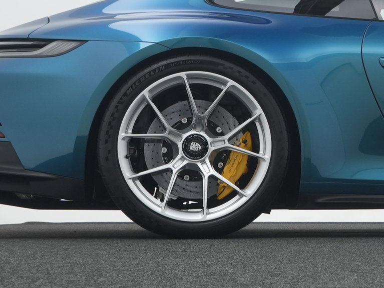 Porsche 992 GT3 Touring
