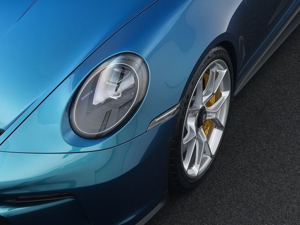 Porsche 992 GT3 Touring