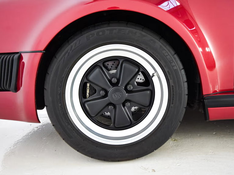 Porsche 911 Carrera 3.2 WTL