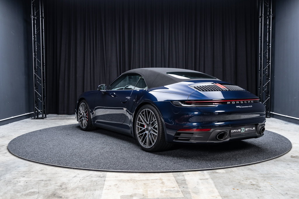 Porsche 992 Carrera 4S