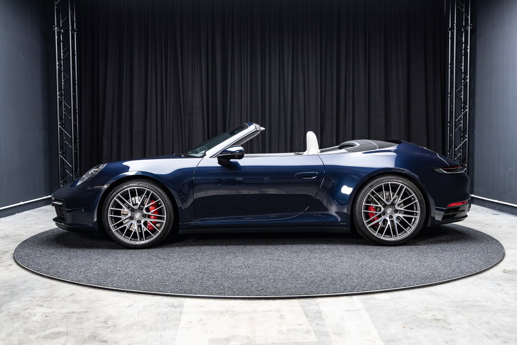 Porsche 992 Carrera 4S