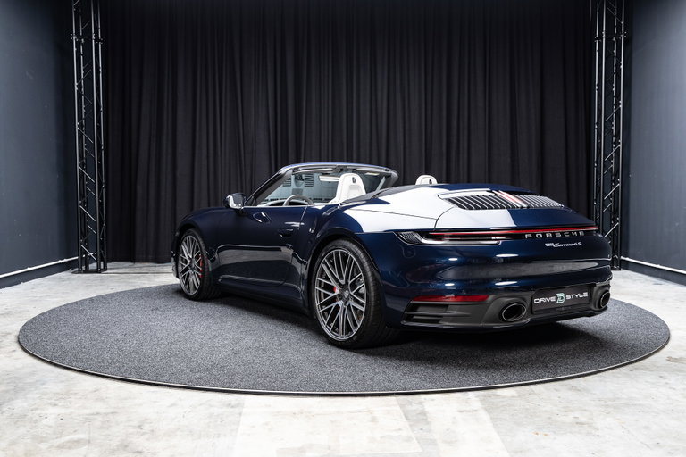 Porsche 992 Carrera 4S