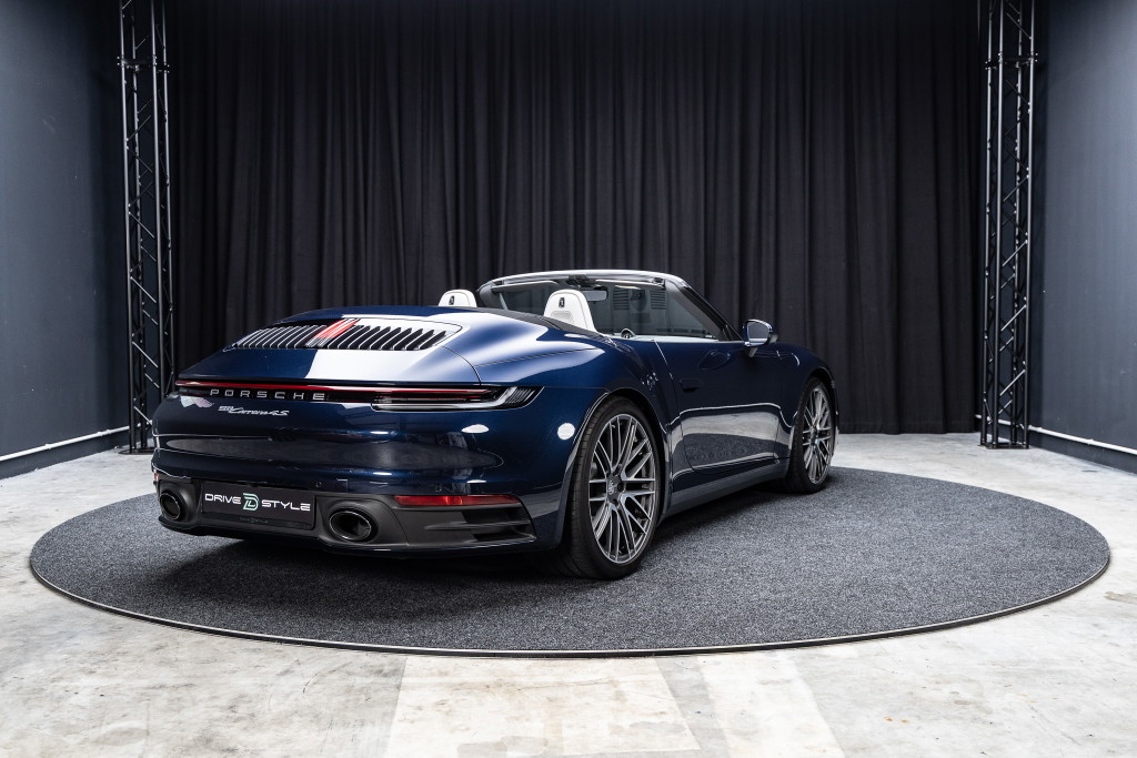Porsche 992 Carrera 4S