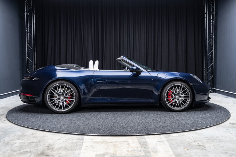 Porsche 992 Carrera 4S