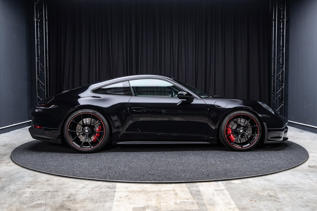 Porsche 992 GT3 Touring