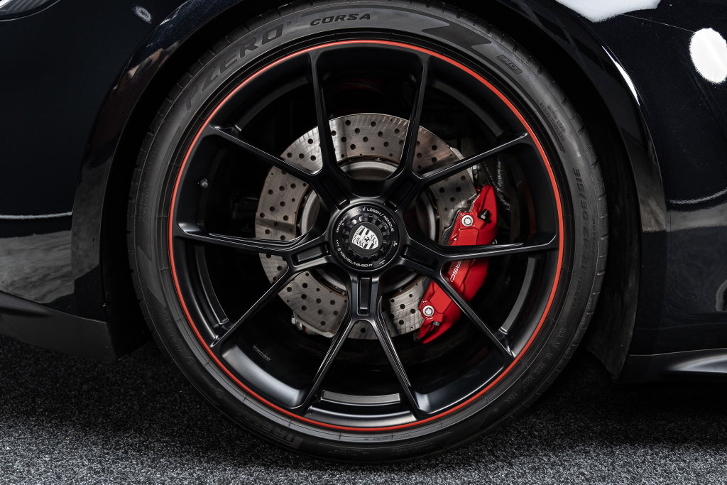 Porsche 992 GT3 Touring