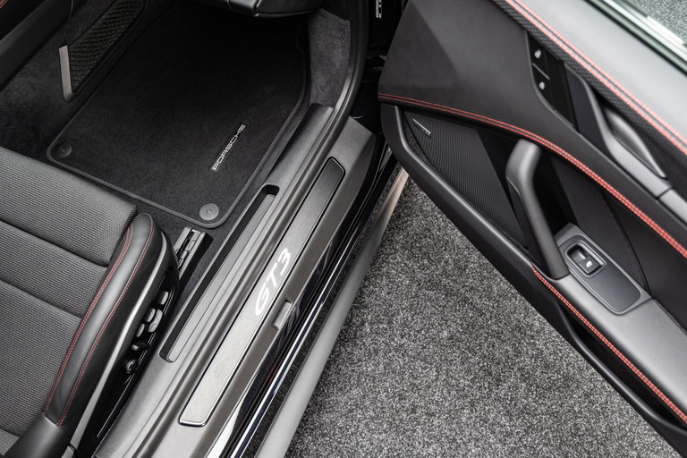 Porsche 992 GT3 Touring