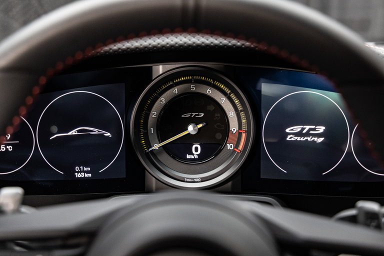 Porsche 992 GT3 Touring