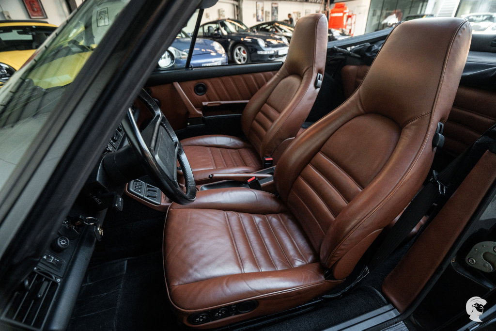 Porsche 964 Carrera 4