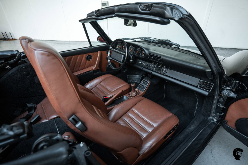 Porsche 964 Carrera 4