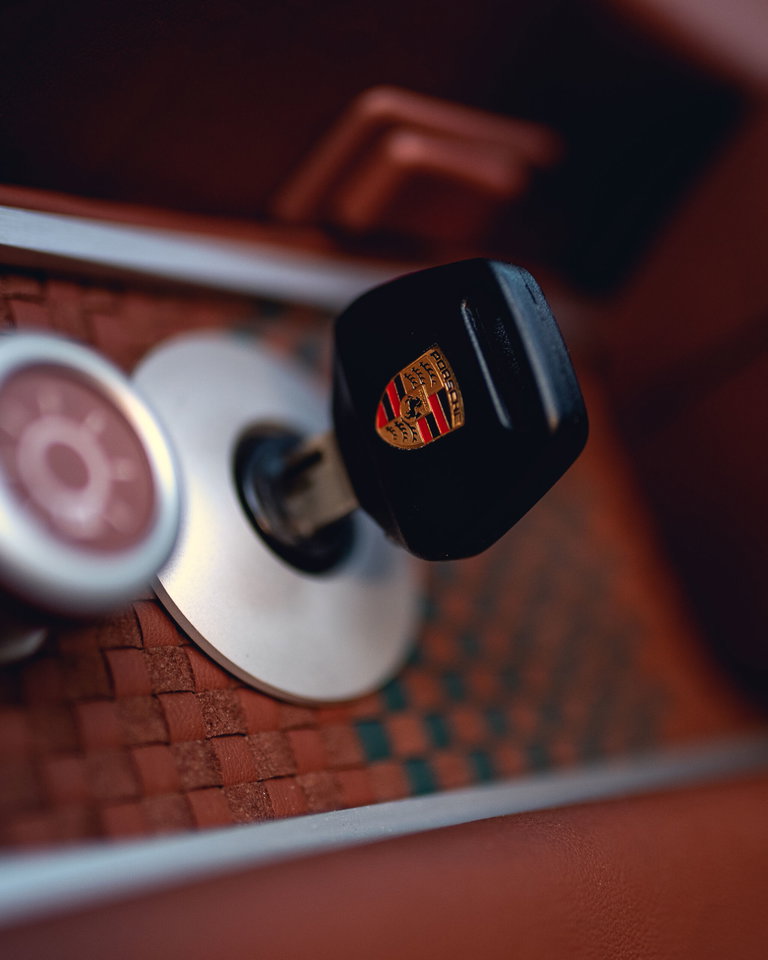 Porsche 911 Backdate