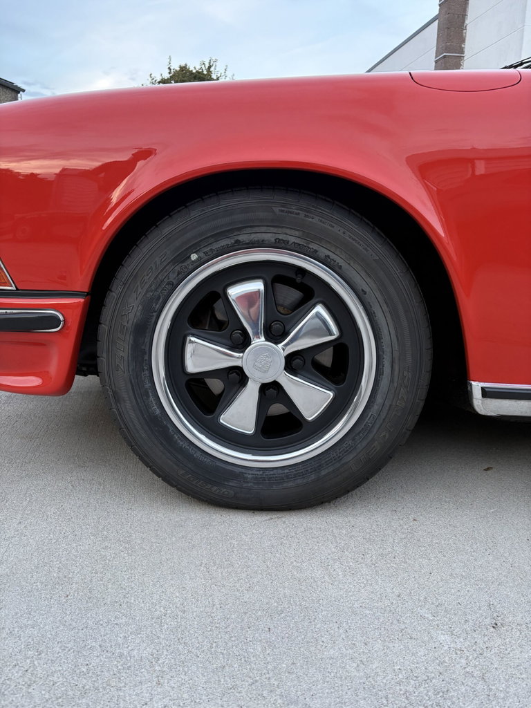 Porsche 911 T