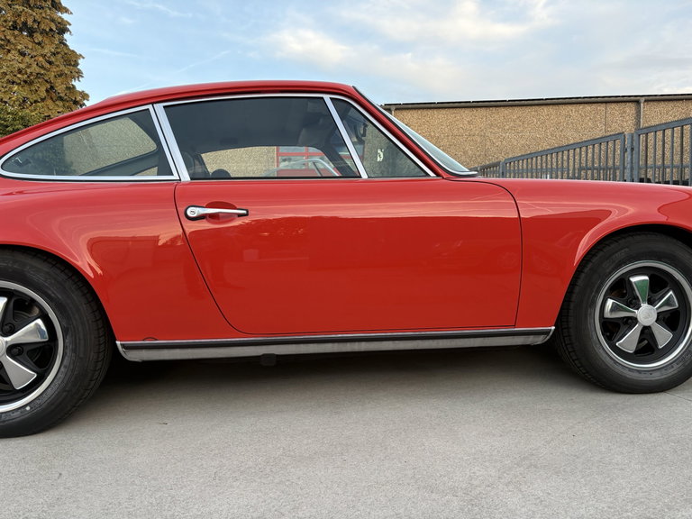 Porsche 911 T