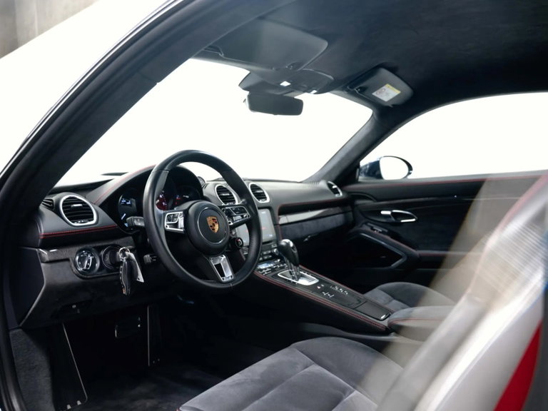 Porsche 718 Cayman GTS