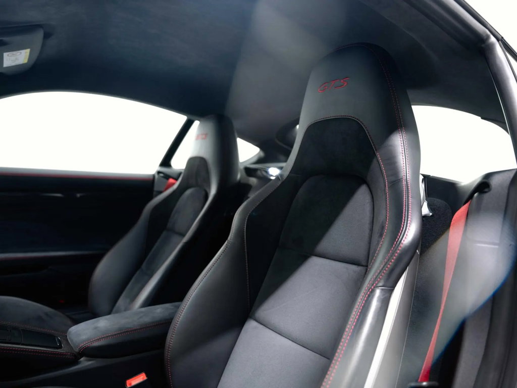 Porsche 718 Cayman GTS