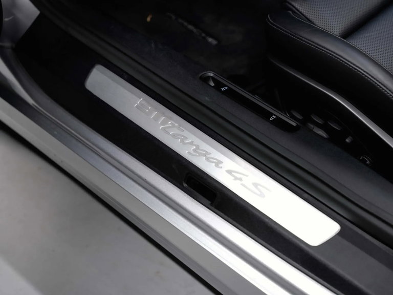 Porsche 992 Targa 4S