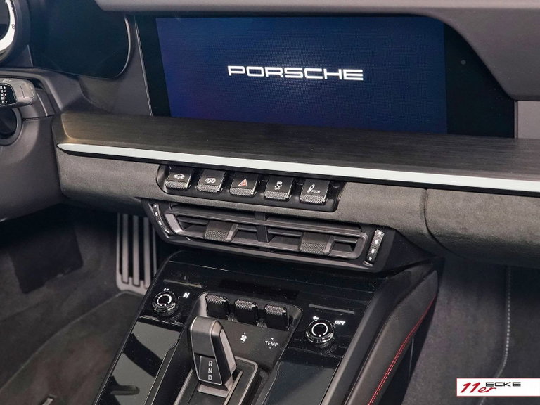 Porsche 911 Dakar