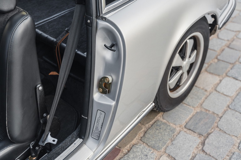 Porsche 911 S (F-Modell)
