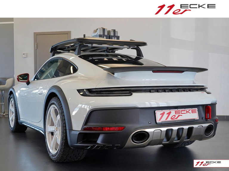 Porsche 911 Dakar