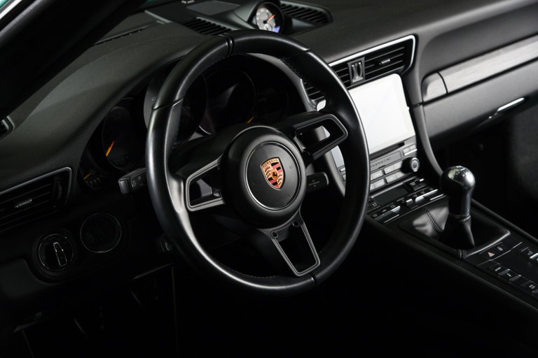 Porsche 991.2 GT3 Touring
