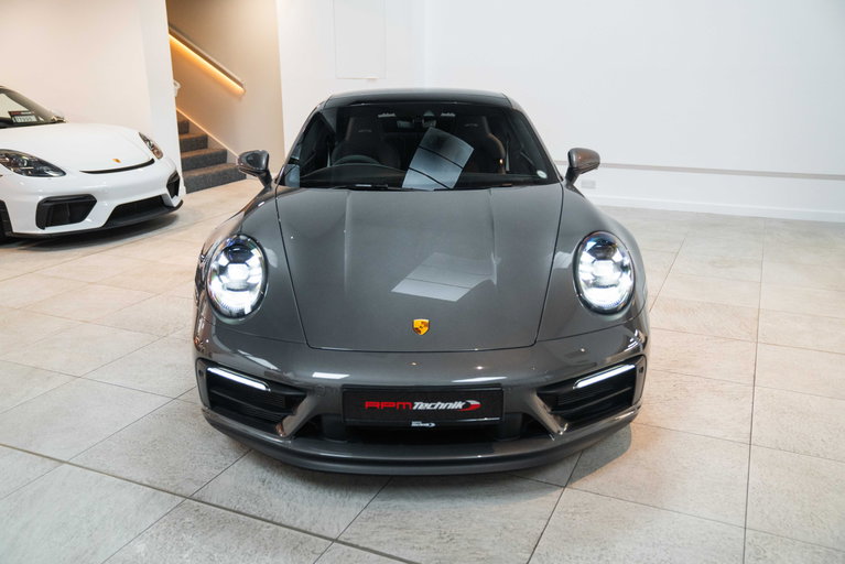 Porsche 992 Carrera GTS