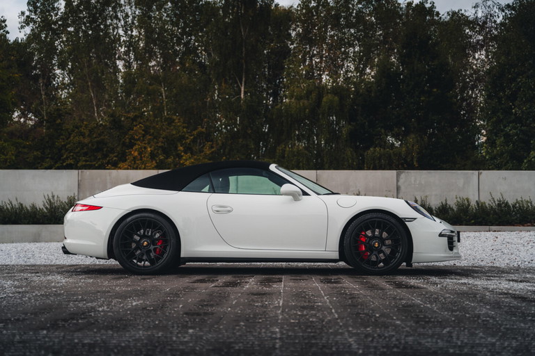 Porsche 991 Carrera 4 GTS
