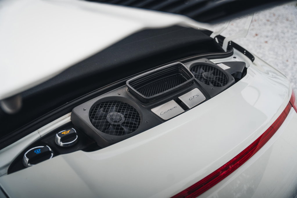 Porsche 991 Carrera 4 GTS