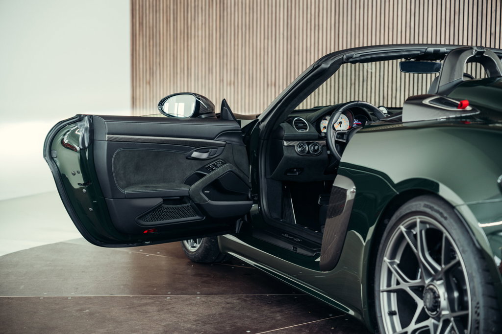 Porsche 718 Spyder RS