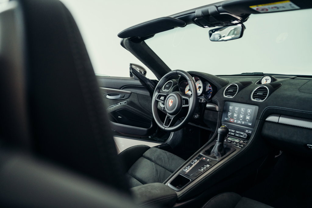 Porsche 718 Spyder RS