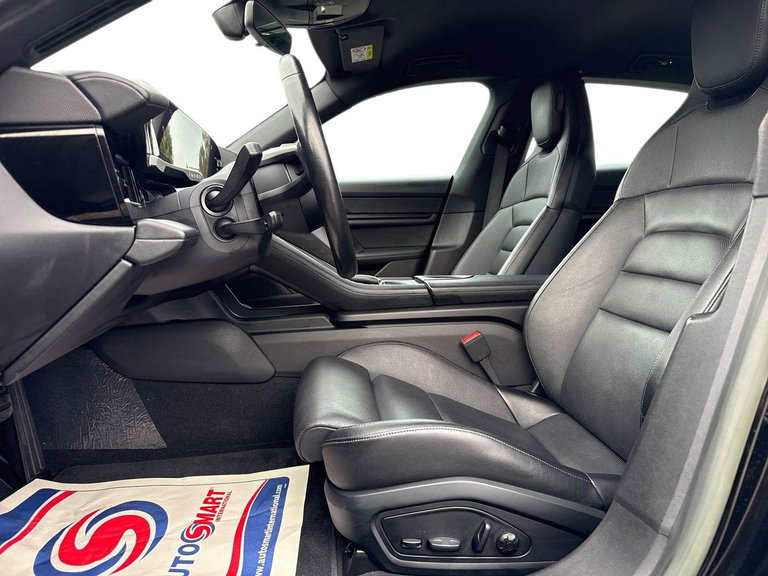 Porsche Taycan 4 Cross Turismo