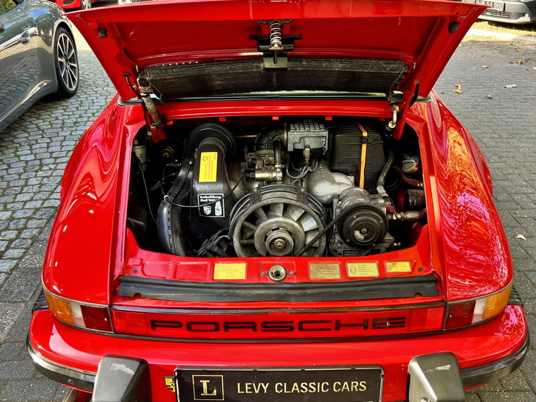 Porsche 911 Carrera 3.2