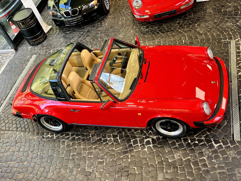 Porsche 911 Carrera 3.2