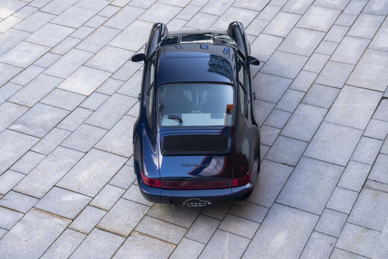 Porsche 964 Carrera 4