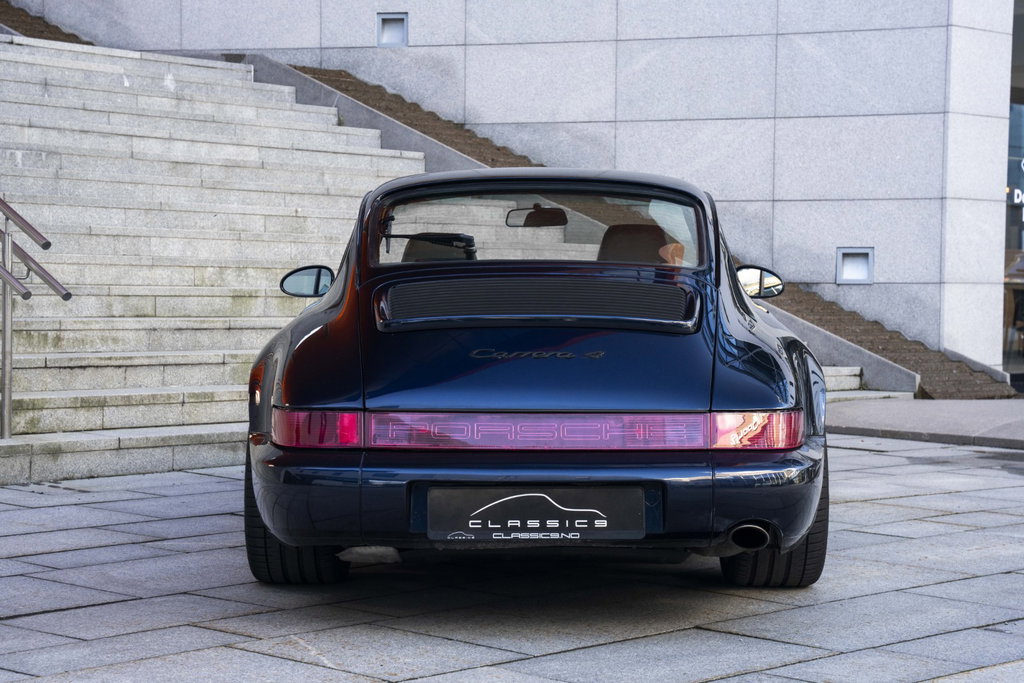 Porsche 964 Carrera 4