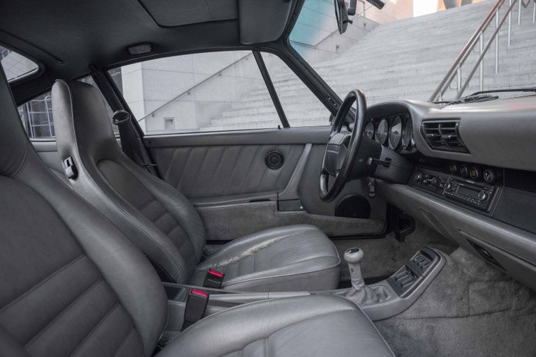 Porsche 964 Carrera 4
