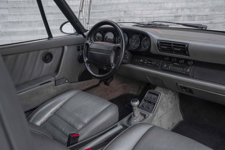 Porsche 964 Carrera 4